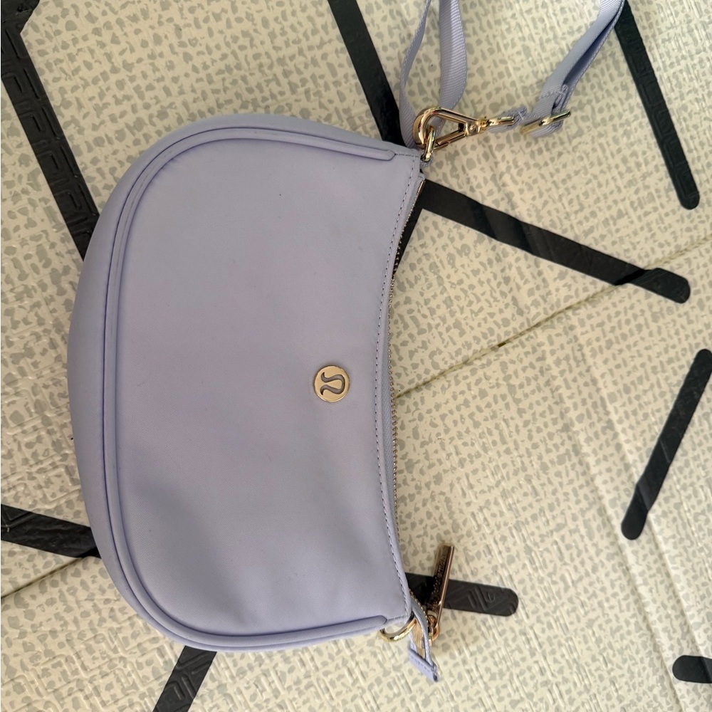 Lululemon City Essentials Mini